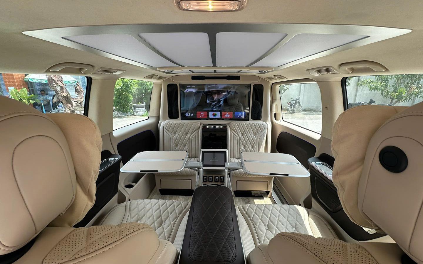 v-class-maybach-mercedes-8-17282