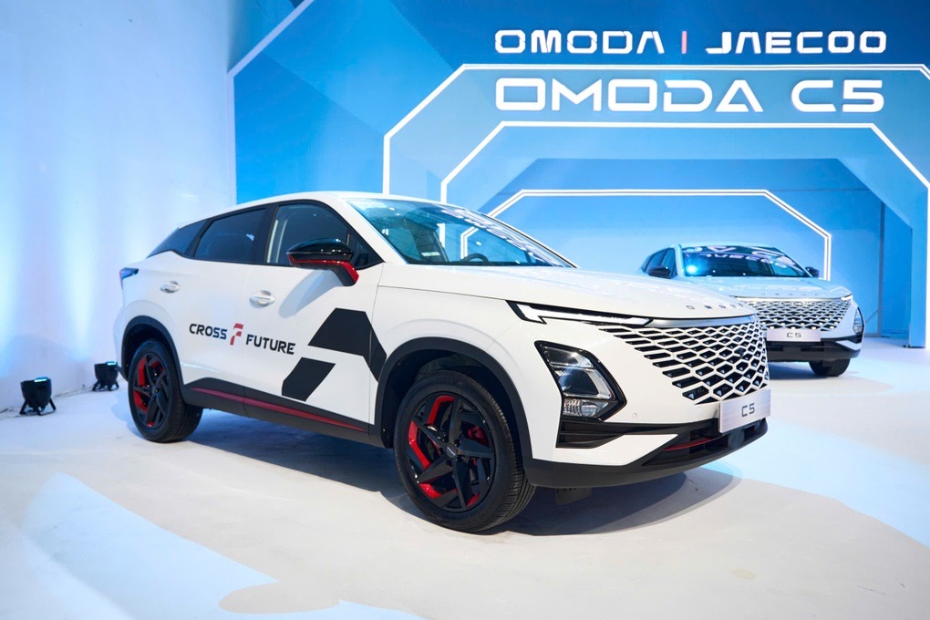 omoda-c5-1