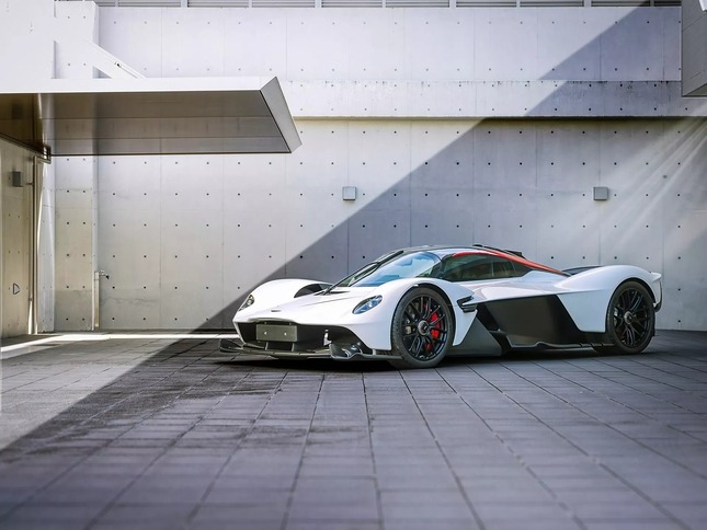 aston-martin-valkyrie