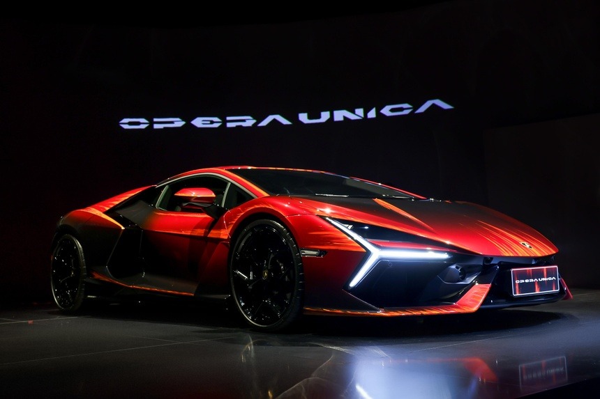 Lamborghini-Revuelto-Opera-Unica