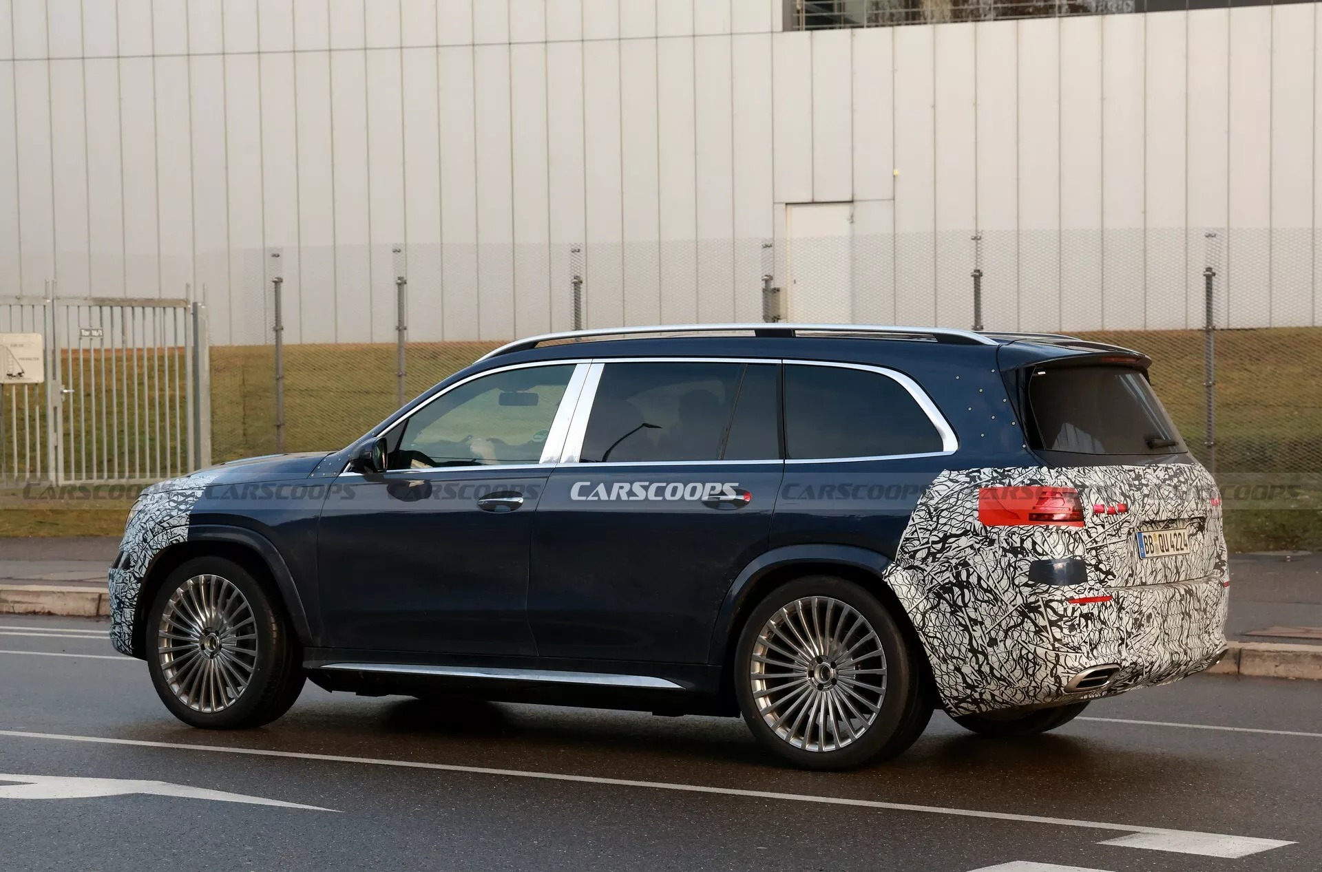 2026-Mercedes-Maybach-GLS-1209-1 (1)