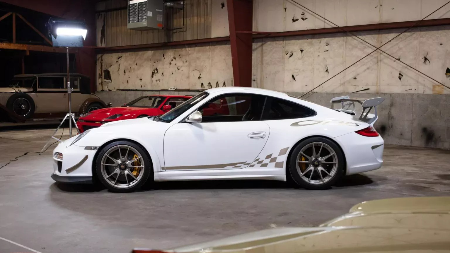 Porsche-911-GT3-RS-Auction-997-6