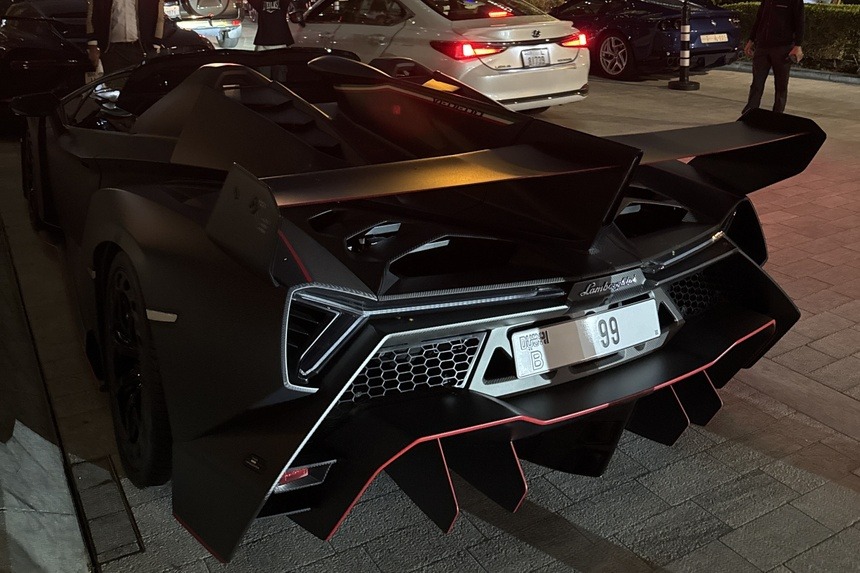 Lamborghini_Veneno_Roadster_6