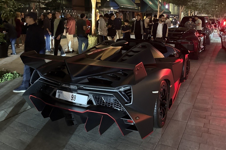 Lamborghini_Veneno_Roadster_7