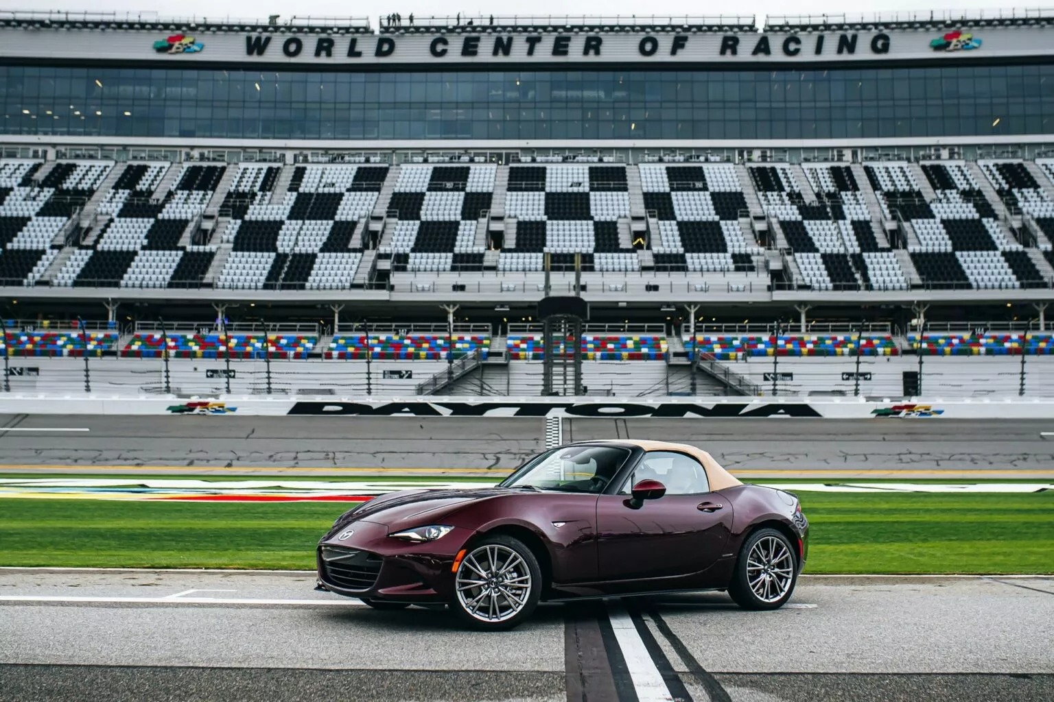 2025-Mazda-MX-5-Miata-35th-Anniv