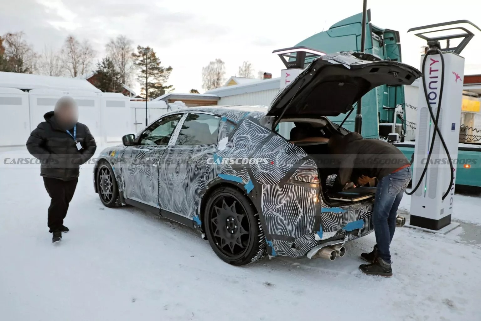 2026-Ferrari-EV-Mule-0218-2-1536