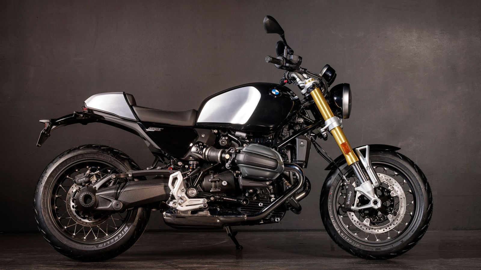 BMW-R-12-nineT-2