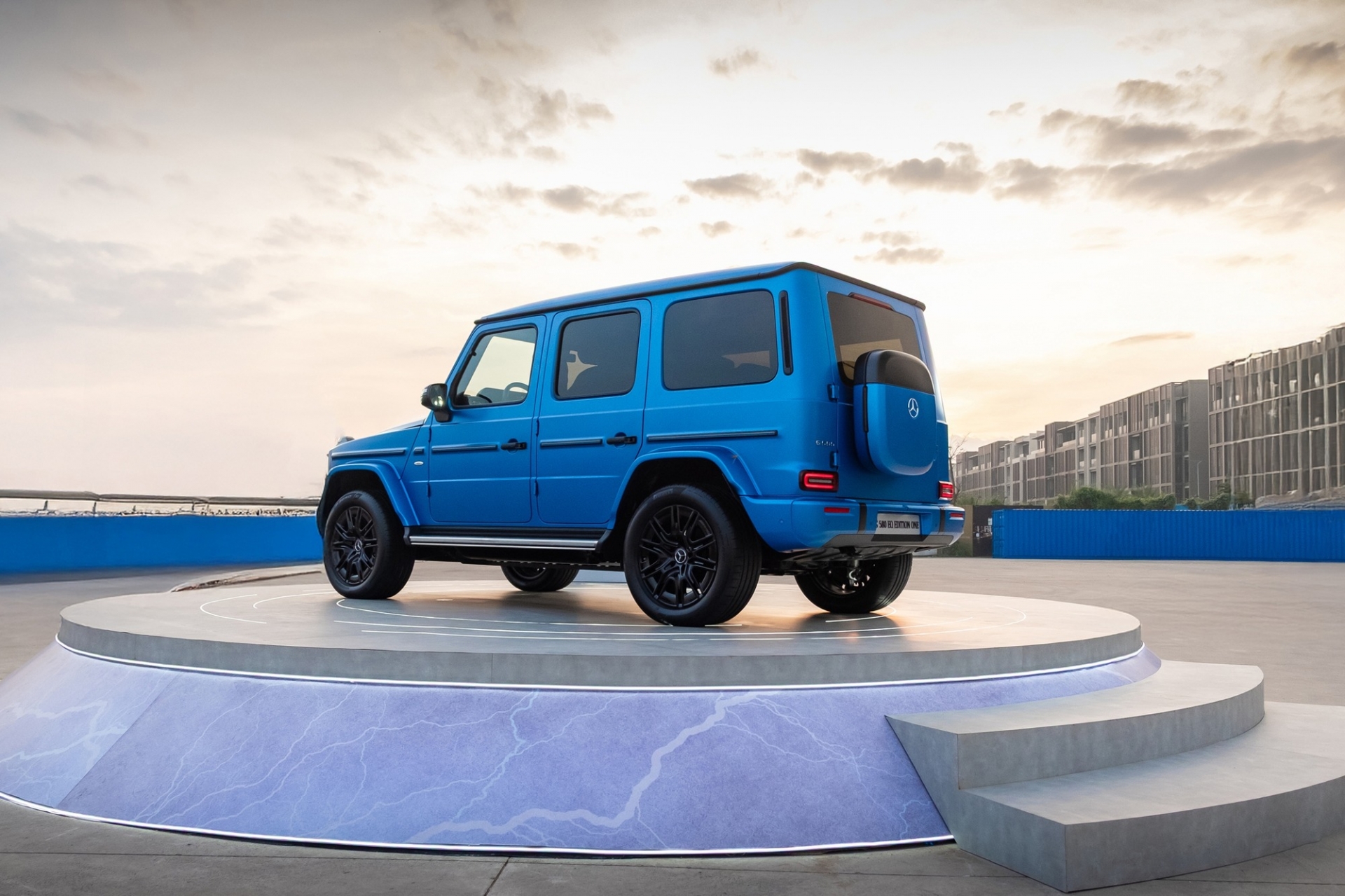 mercedes-benz-g-580-eq-3