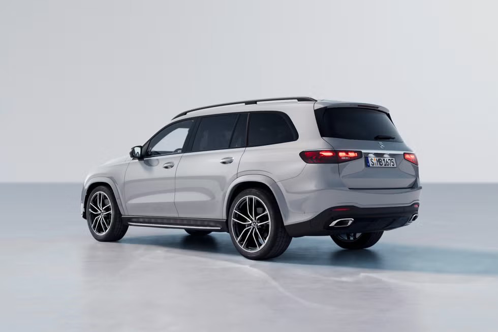 2024-mercedes-benz-gls-class-1