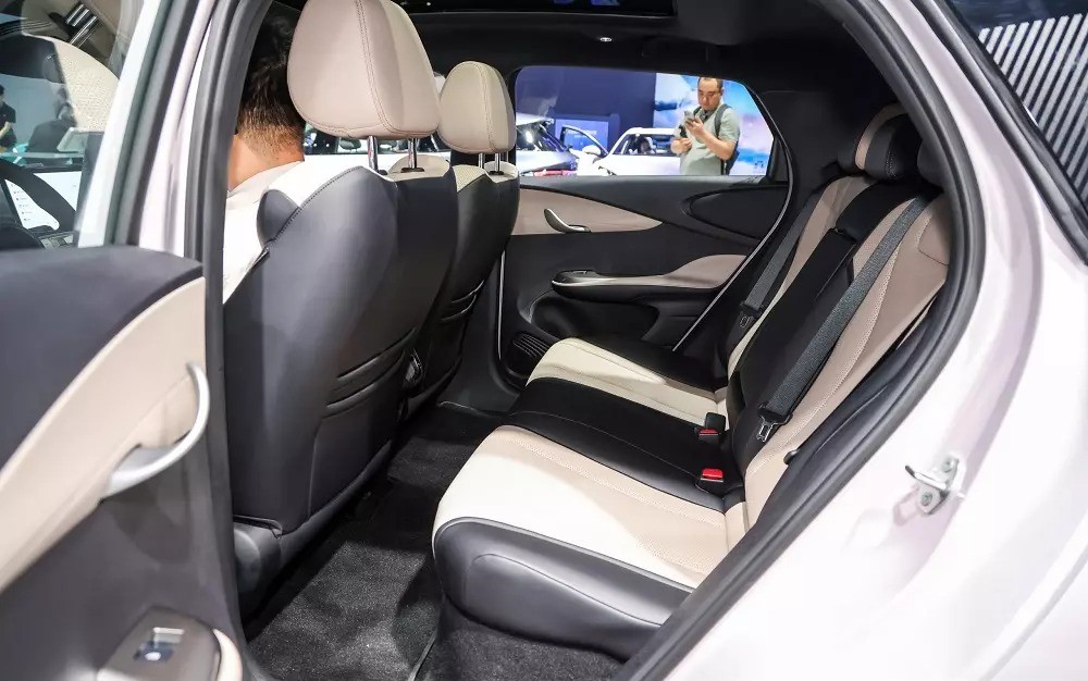 byd-dolphin-2025-5