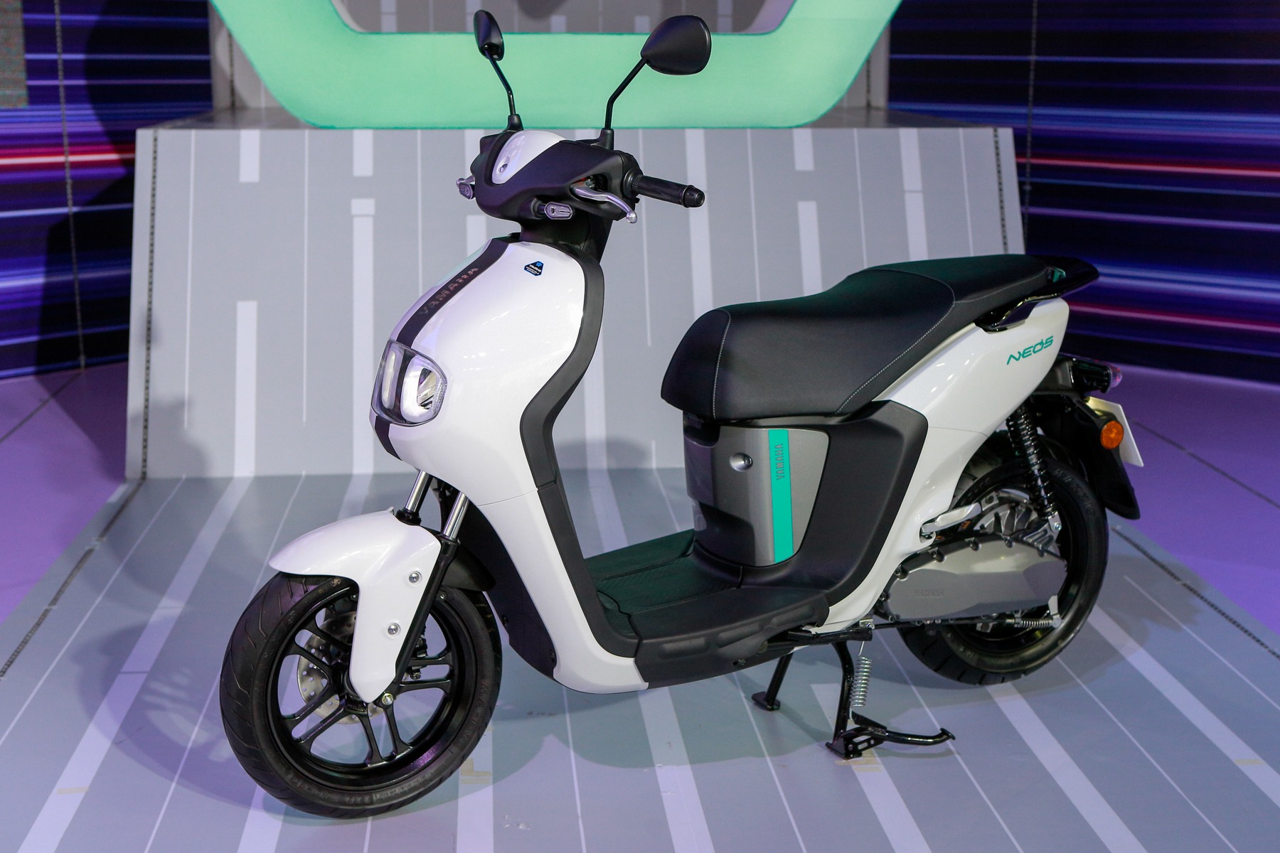 Yamaha-Neos