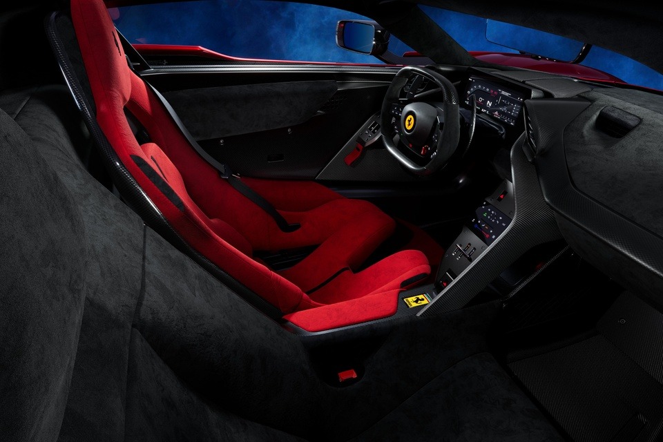 Ferrari_F80_20