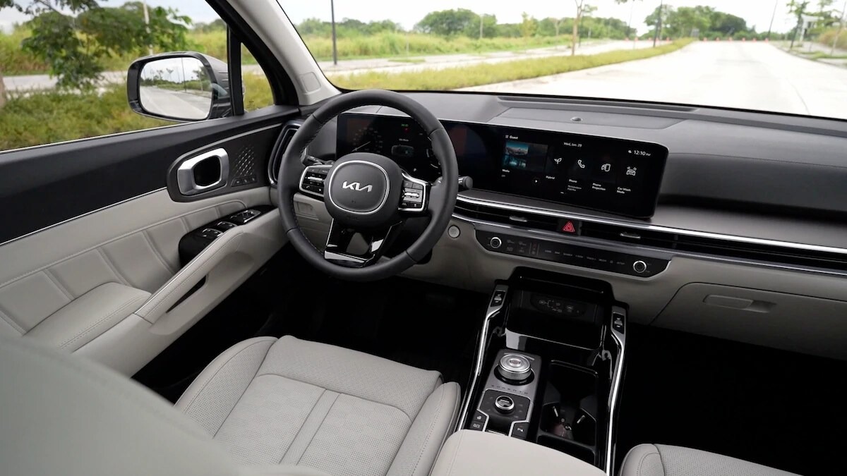 2025-kia-sorento-15-174873880040