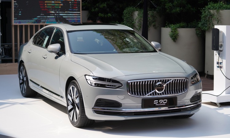 VolvoS90