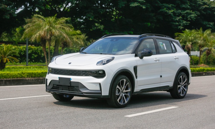 Lynk & Co 01