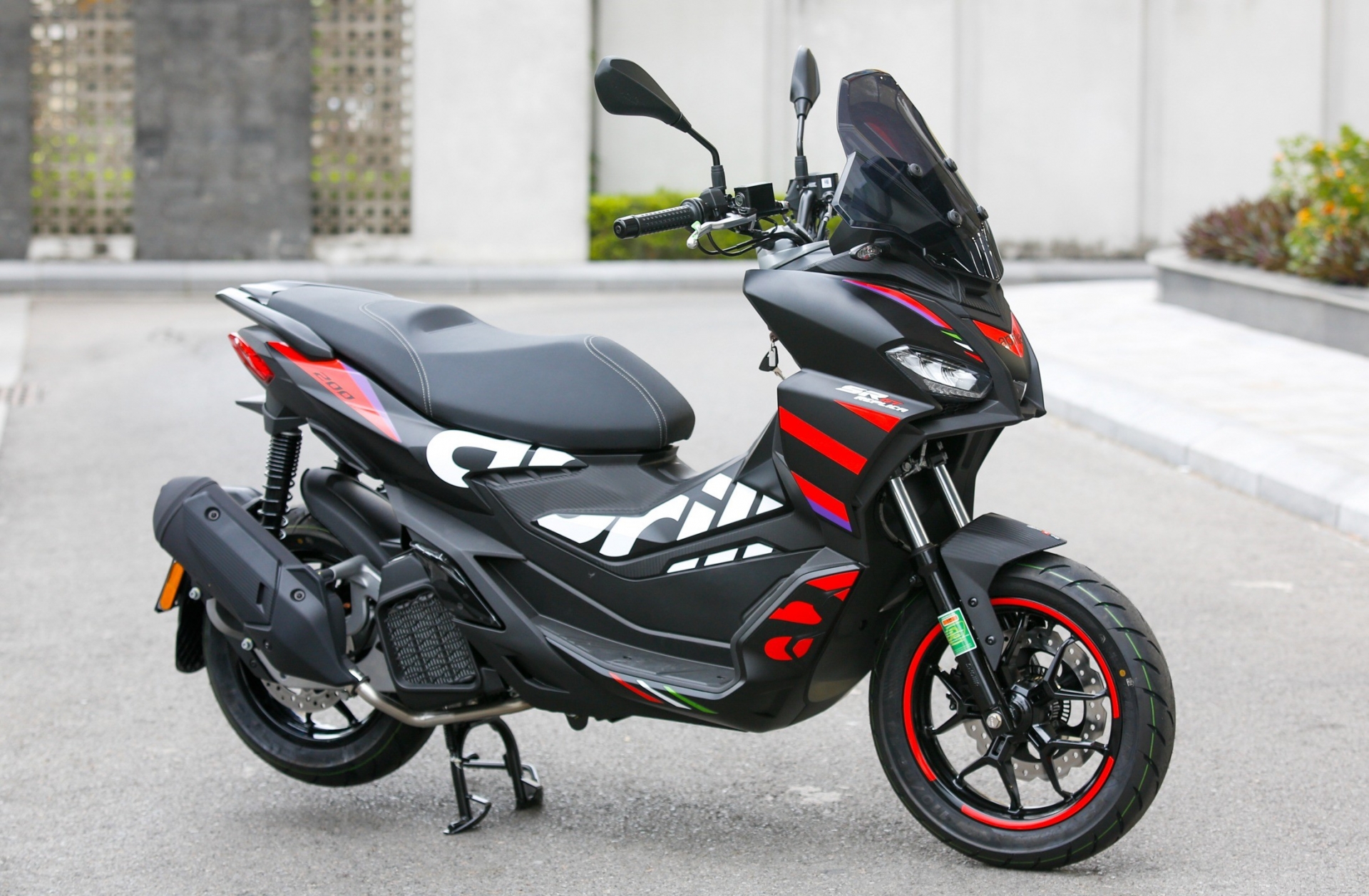 Aprilia SR GT