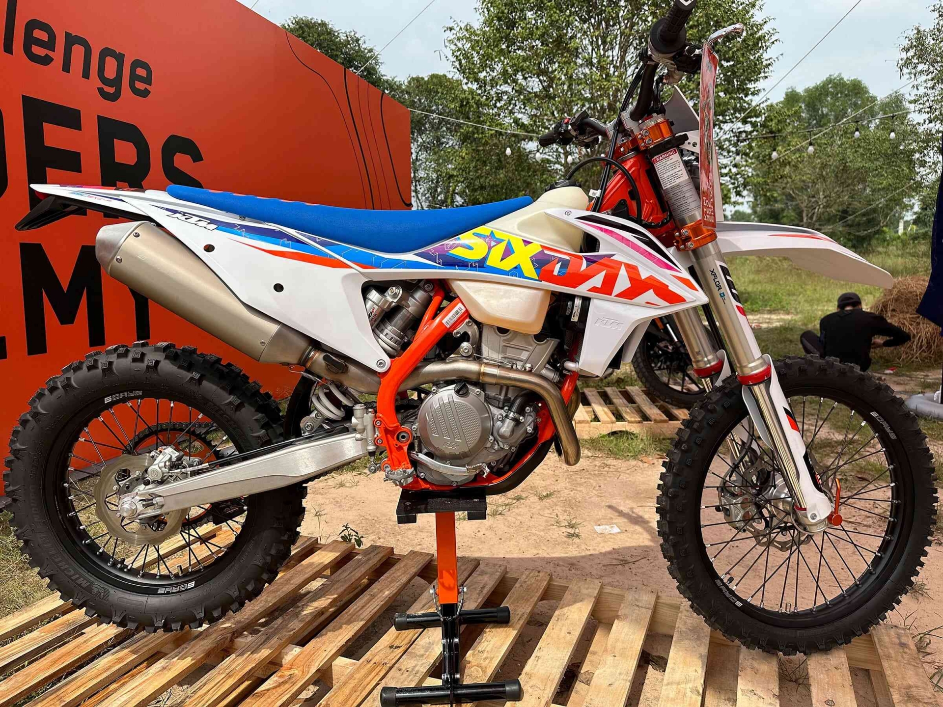 ktm-350-exc-f-six-days-(1)_optimized