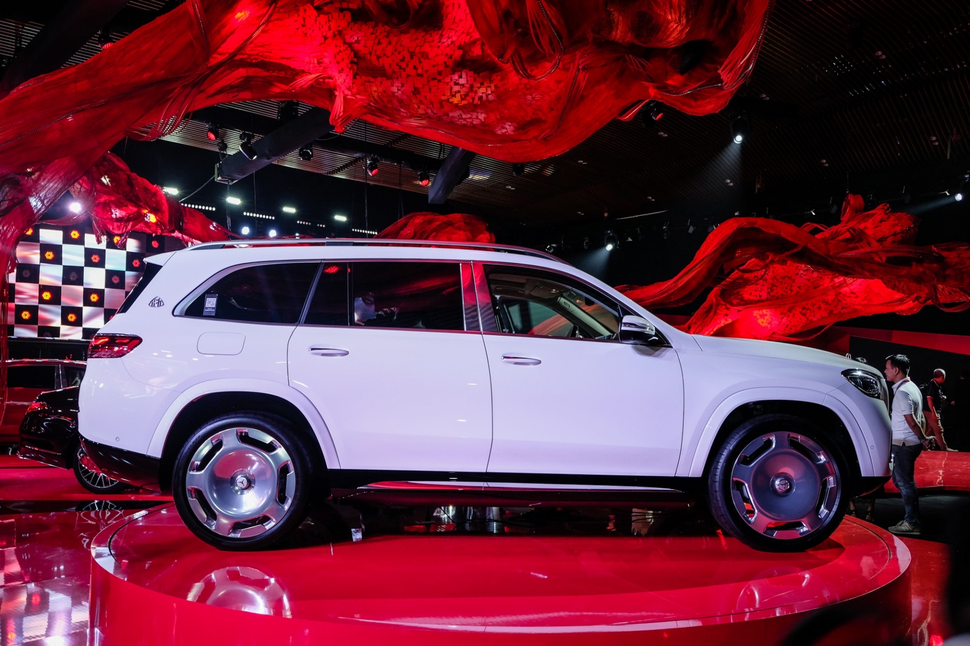 Mercedes-Maybach GLS 600 2025 5