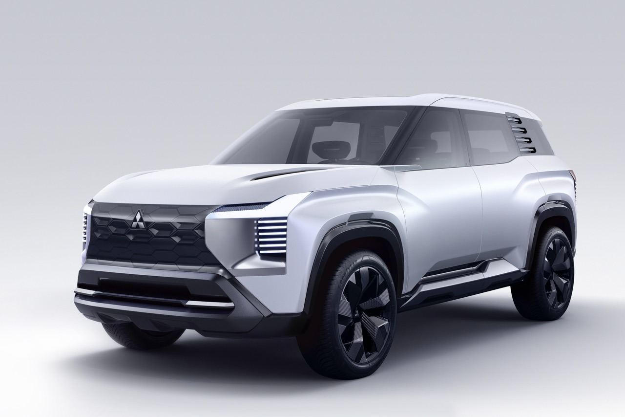 Mitsubishi  1