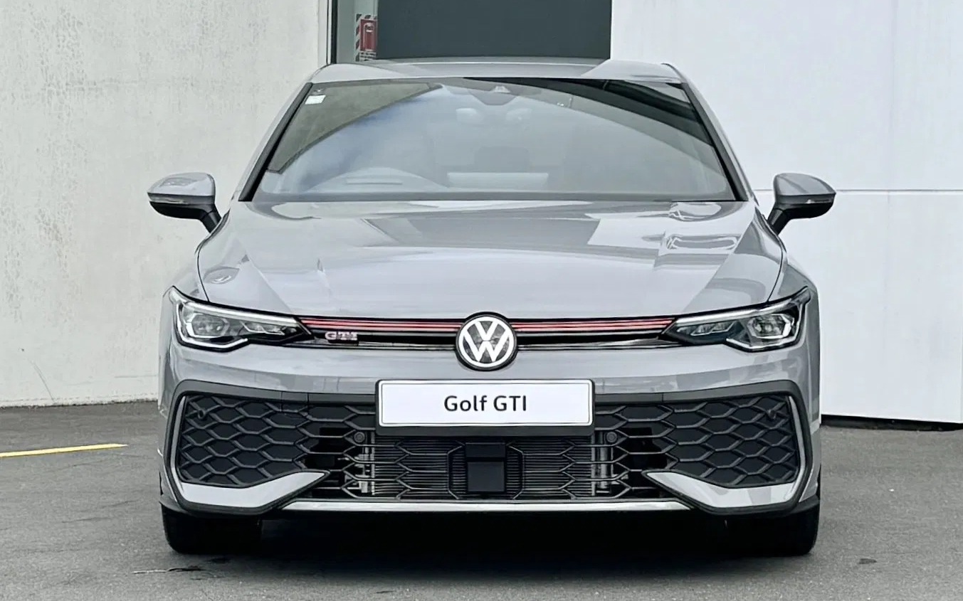 Volkswagen Golf 2