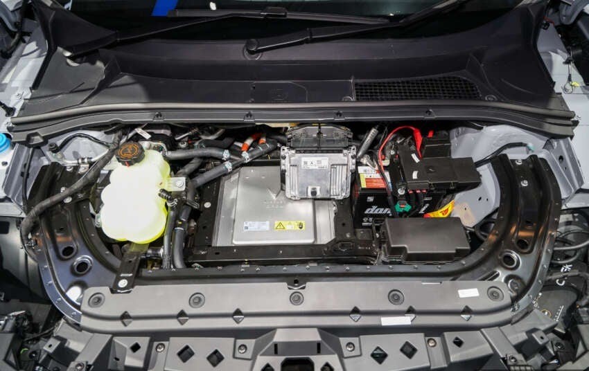 VinFast VF 7 4