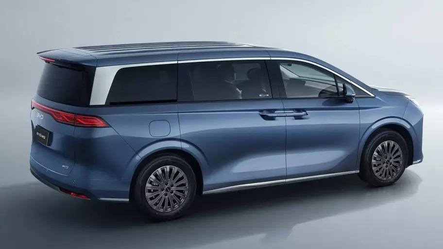 BYD M9 4