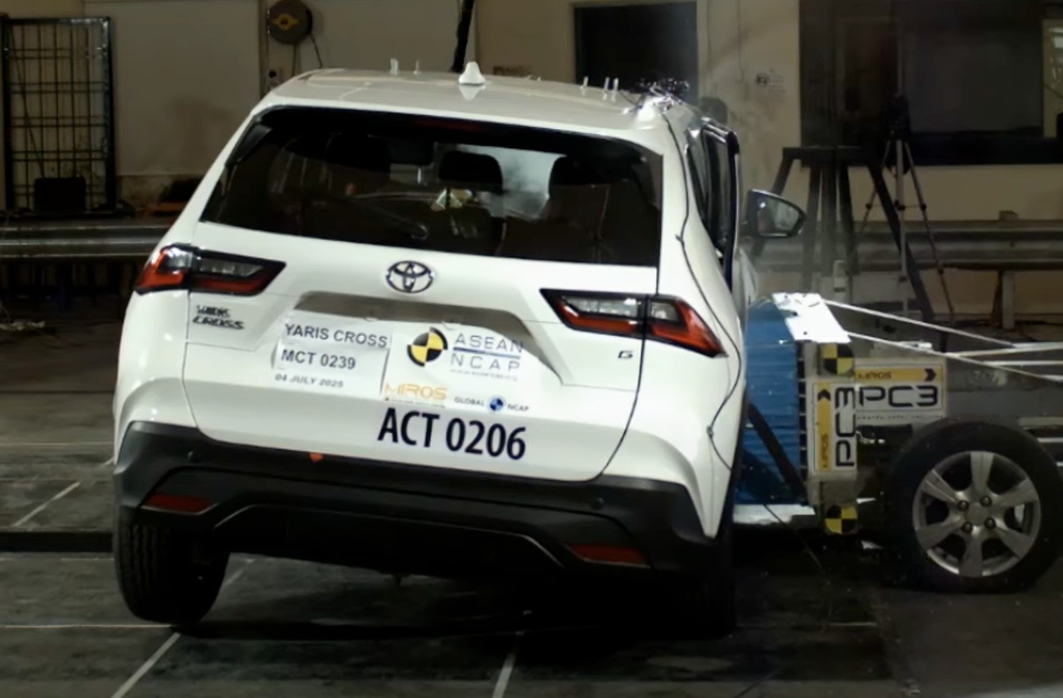 Toyota-Yaris-Cross-1
