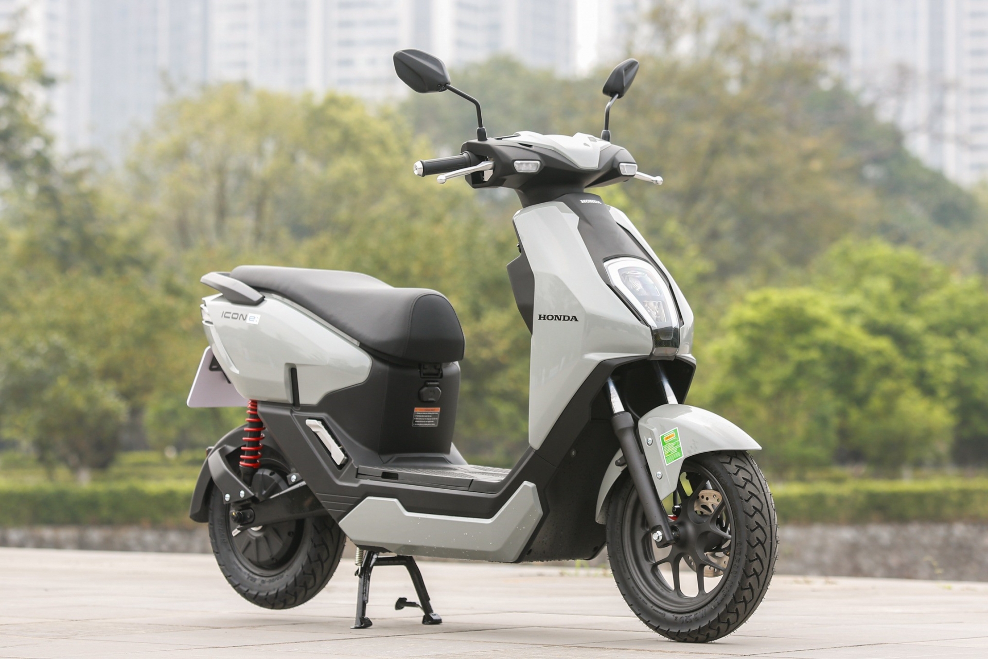 Honda-ICON-e-2025