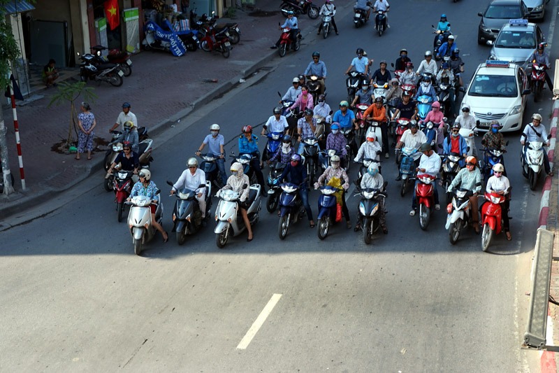 dung-den-do-trong-bong-ram-1
