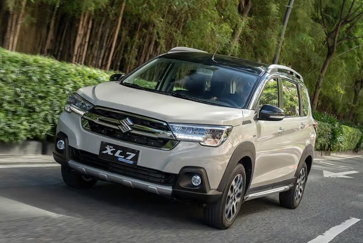 Suzuki XL7 Hybrid