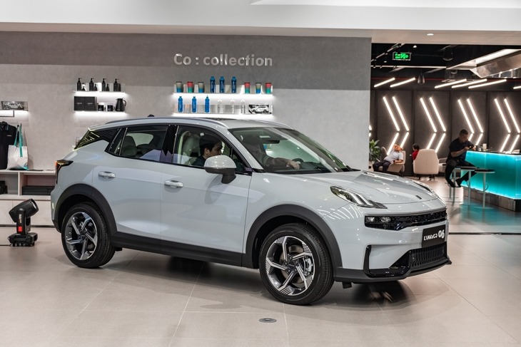 Lynk & Co 06 1