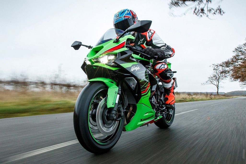 Kawasaki Ninja ZX-6R 1