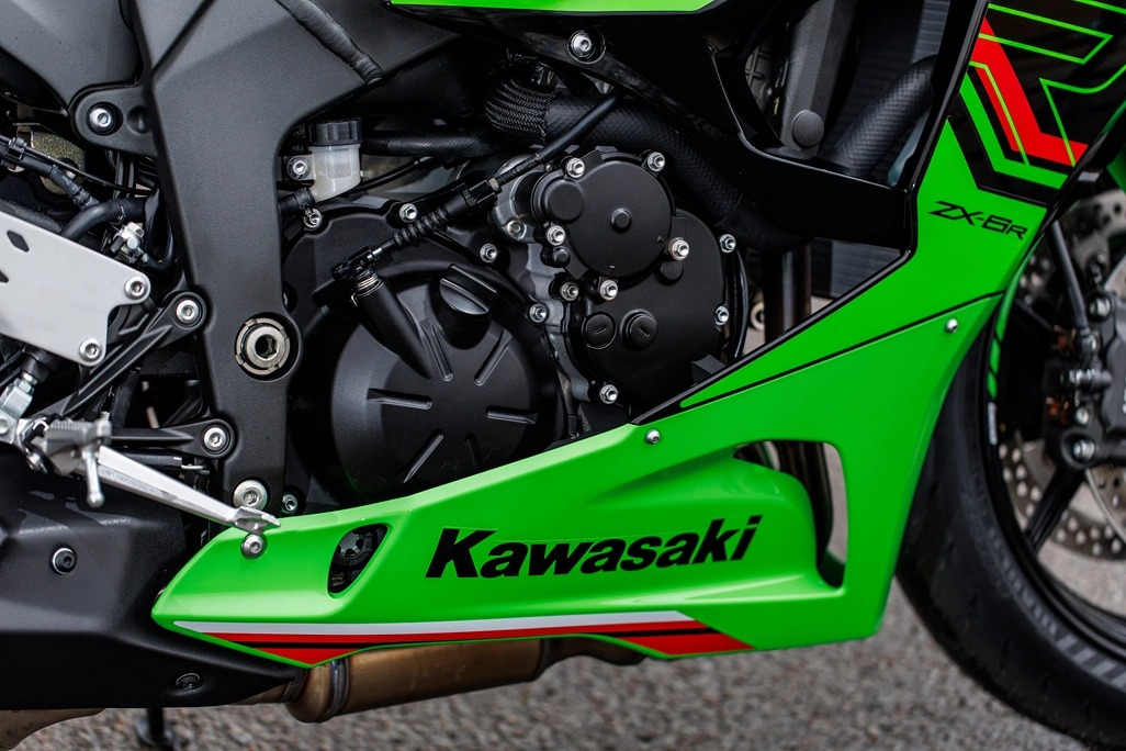 Kawasaki Ninja ZX-6R 2