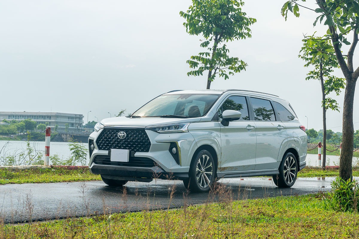 toyota-veloz-cross-1