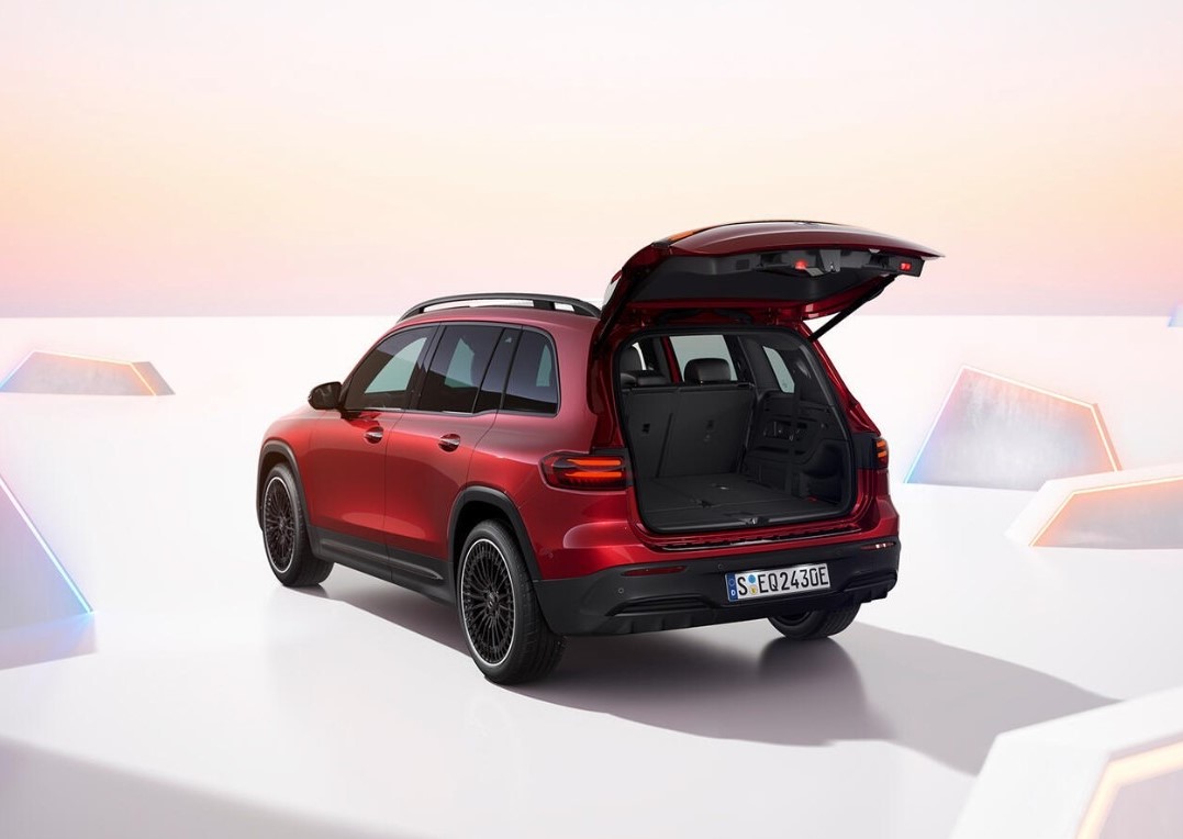 Mercedes-Benz EQB 250+ FL 1
