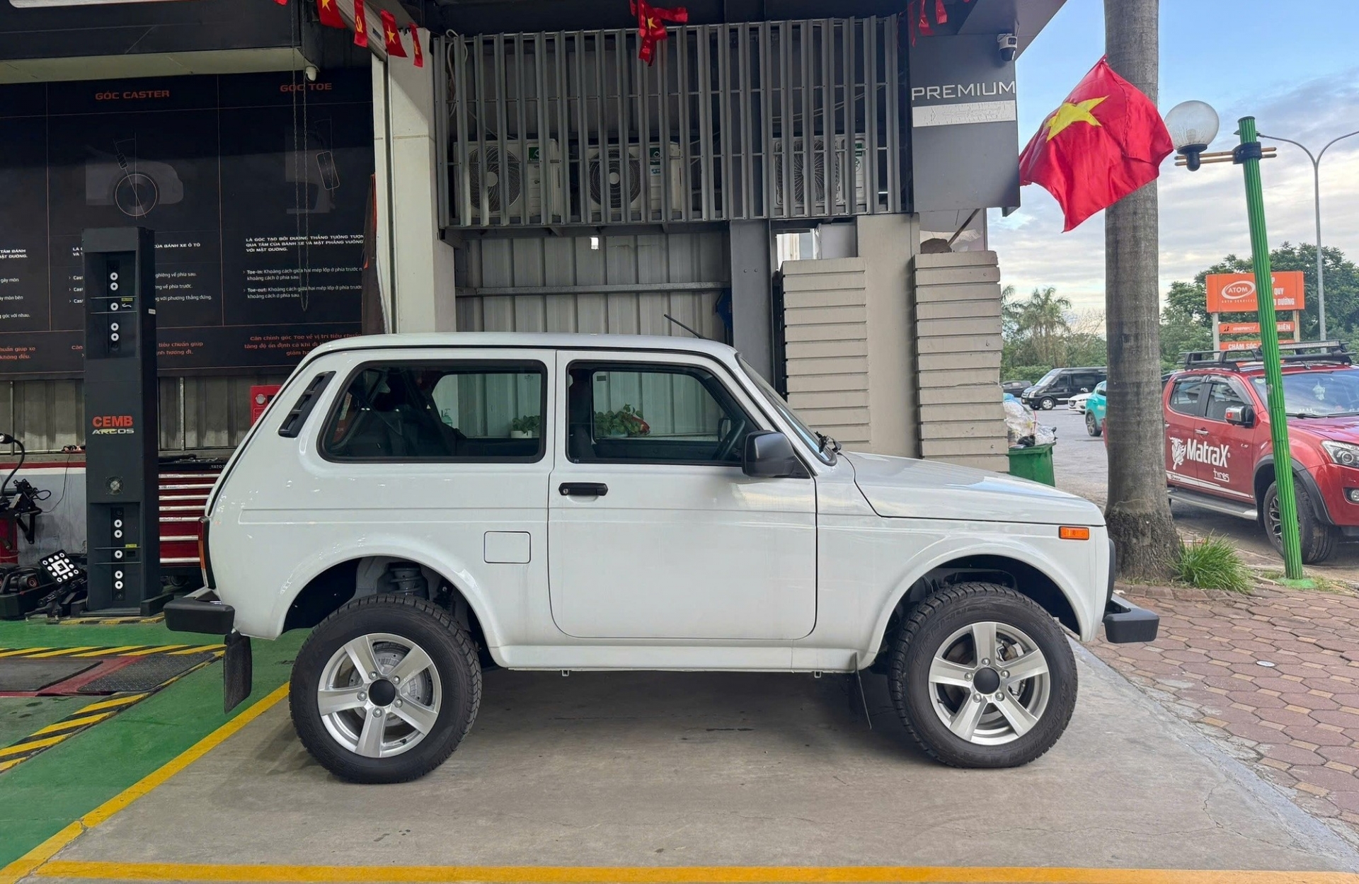 Lada Niva Legend 1