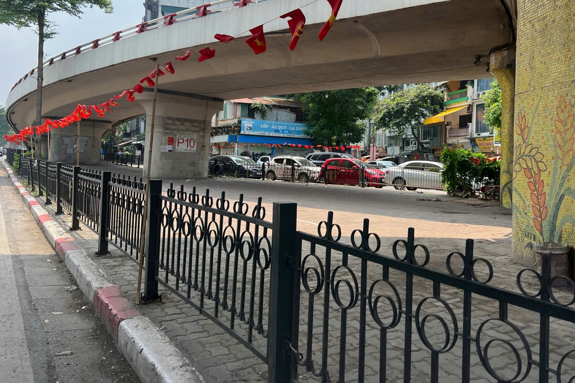 bai-xe-gam-cau-ha-noi-6-17573105