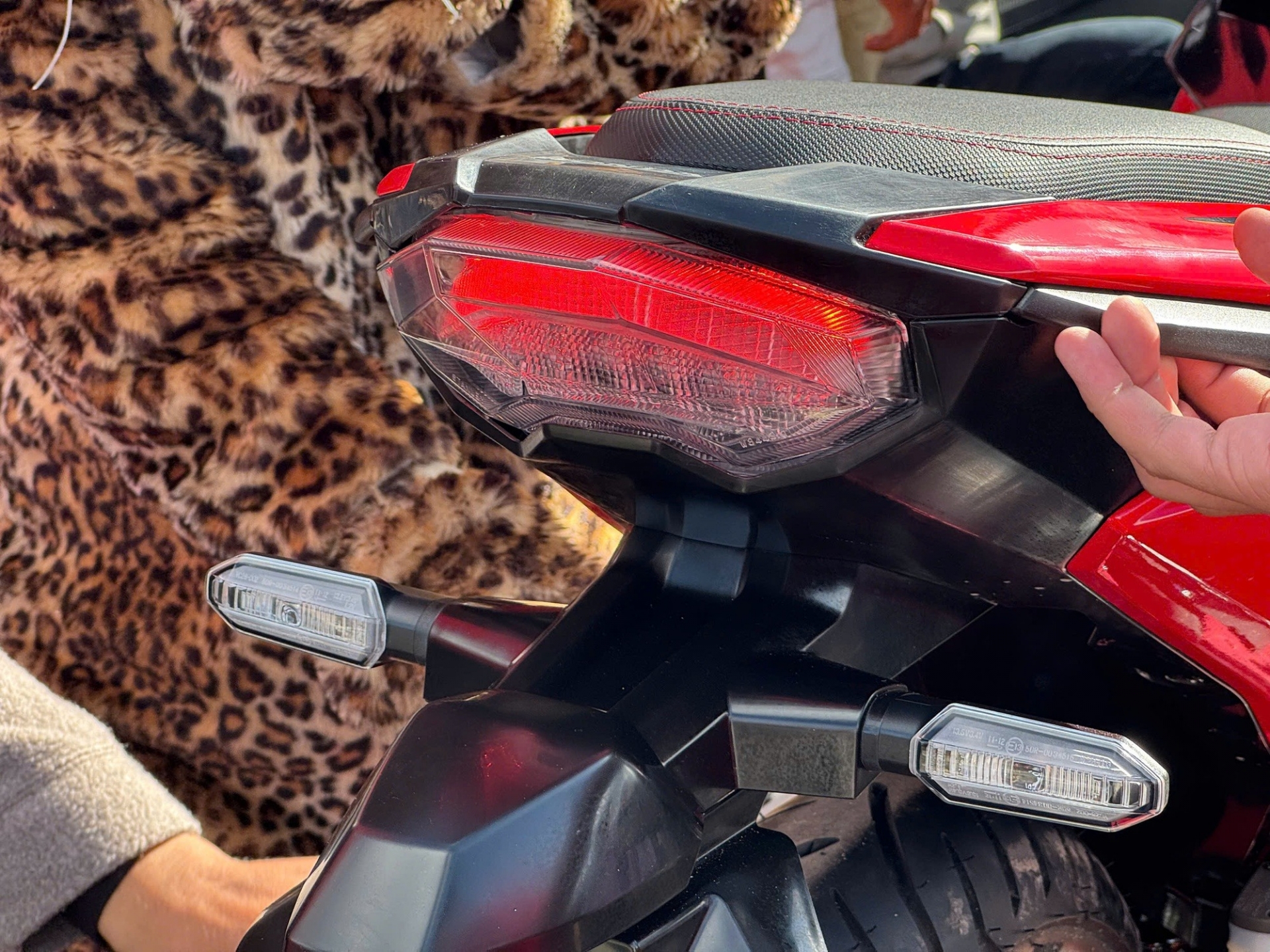 Honda Winner R 7