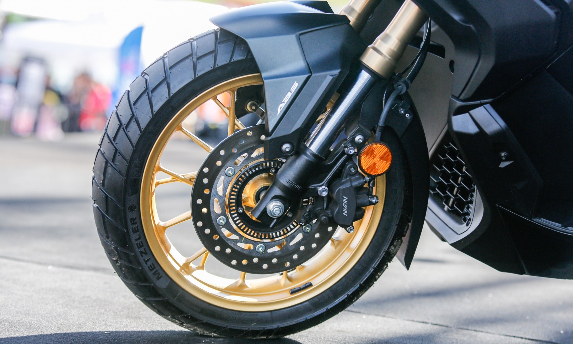 Honda ADV 350 5