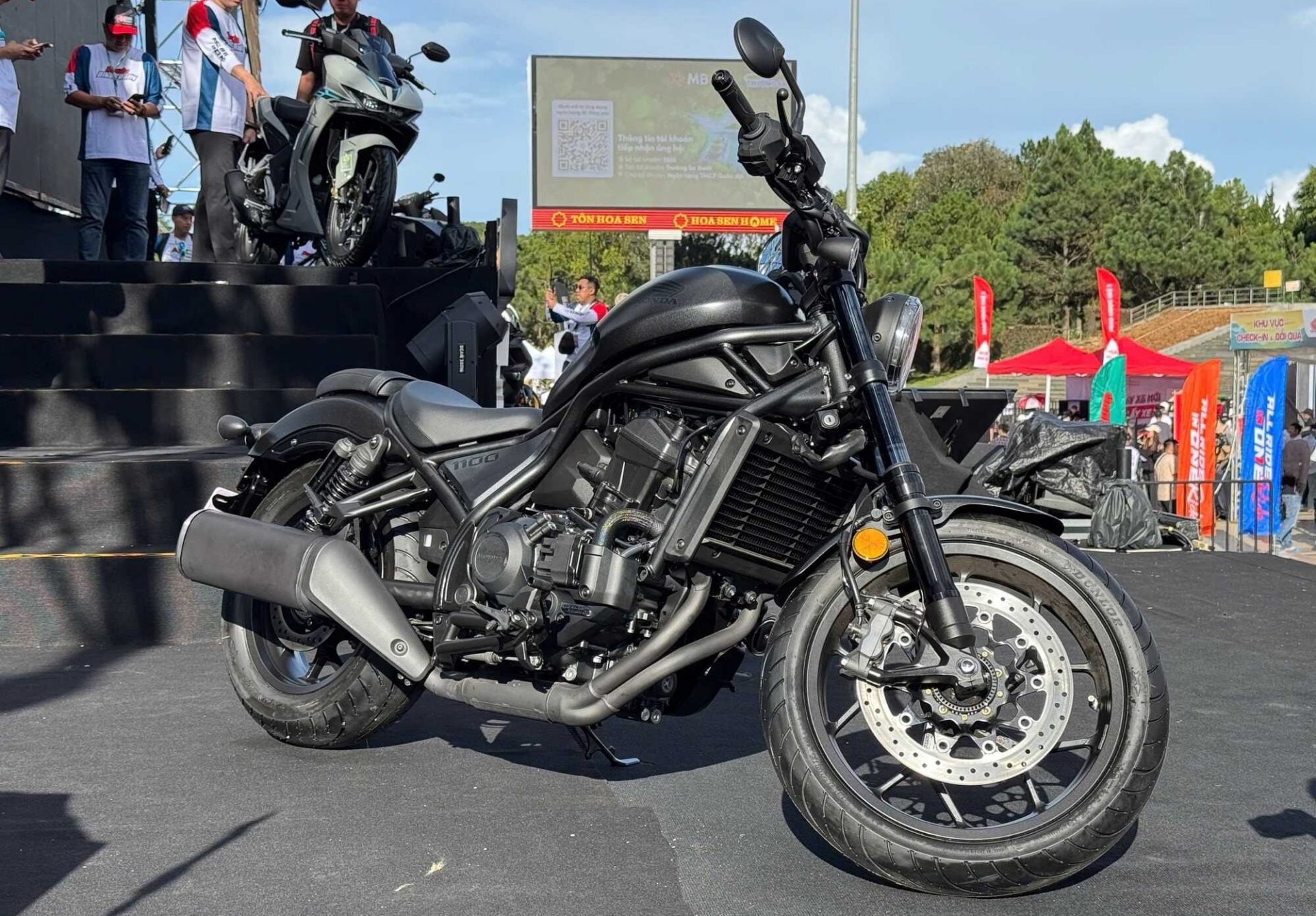 honda-rebel-1100-1_optimized