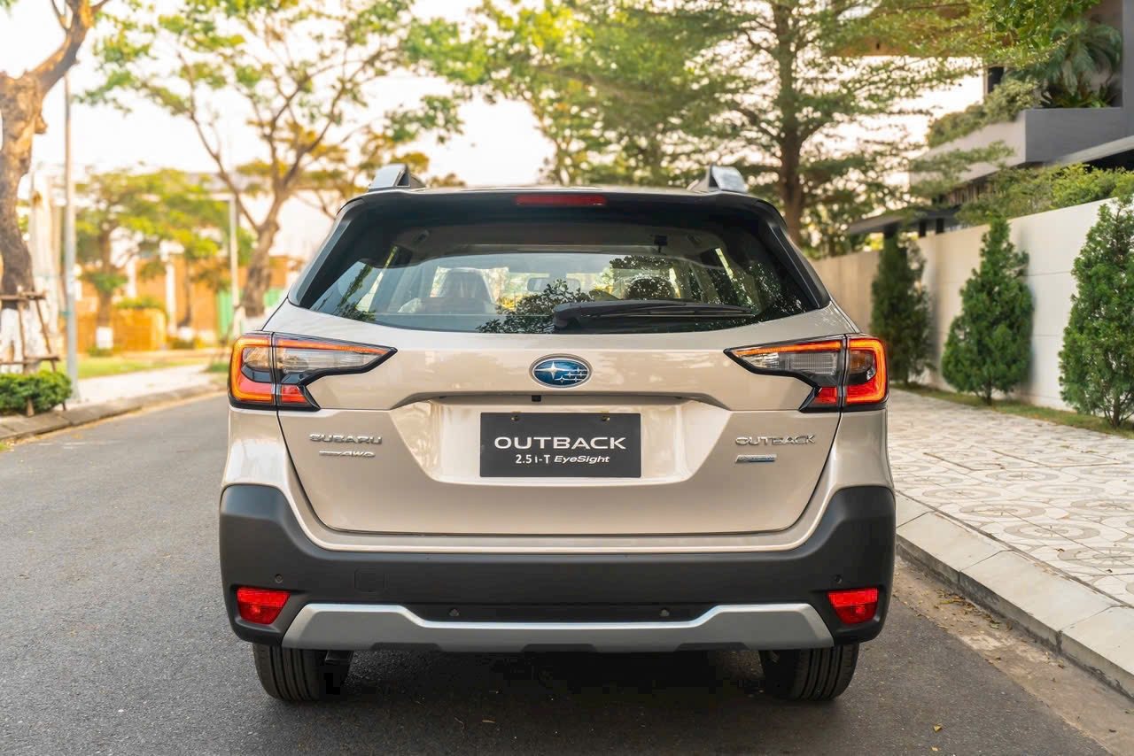 Subaru Outback 2