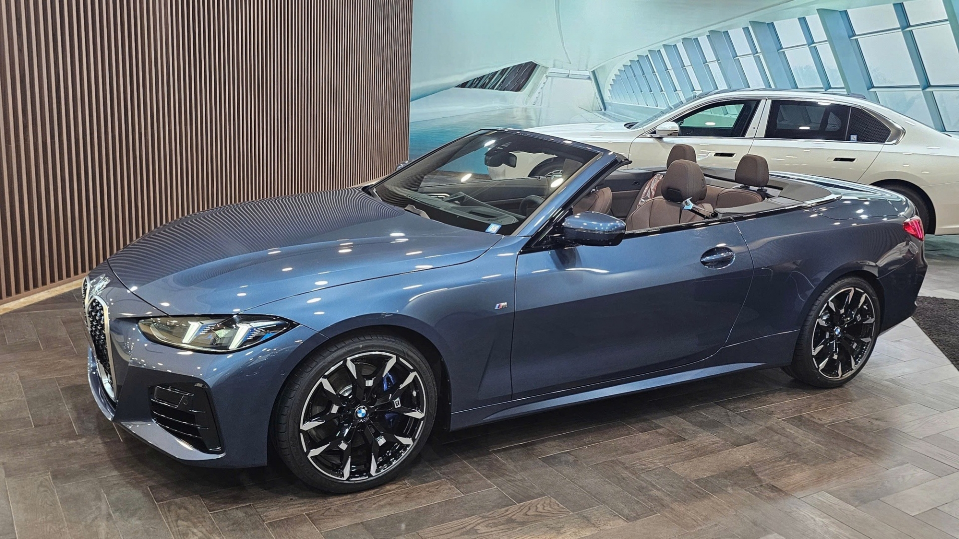 BMW 4 Series Convertible 2025 1