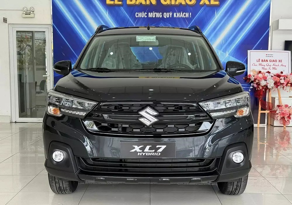 Suzuki XL7 Black Edition 1