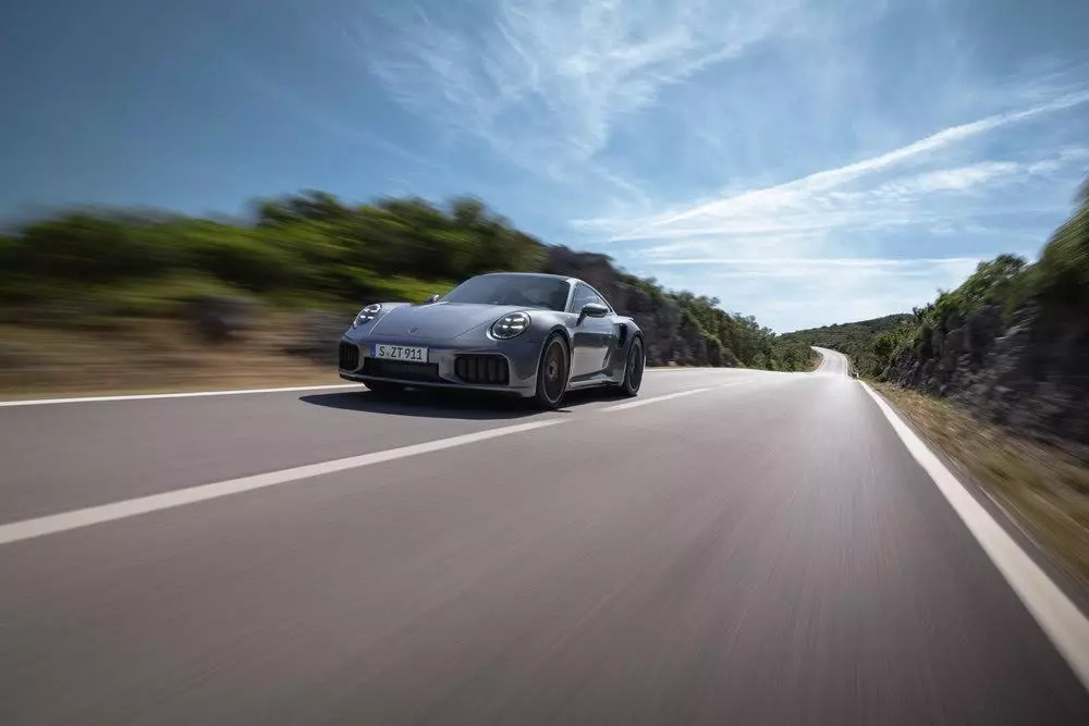 Porsche 911 Turbo S 1