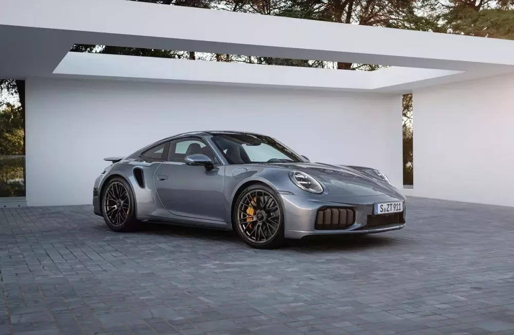 Porsche 911 Turbo S 4