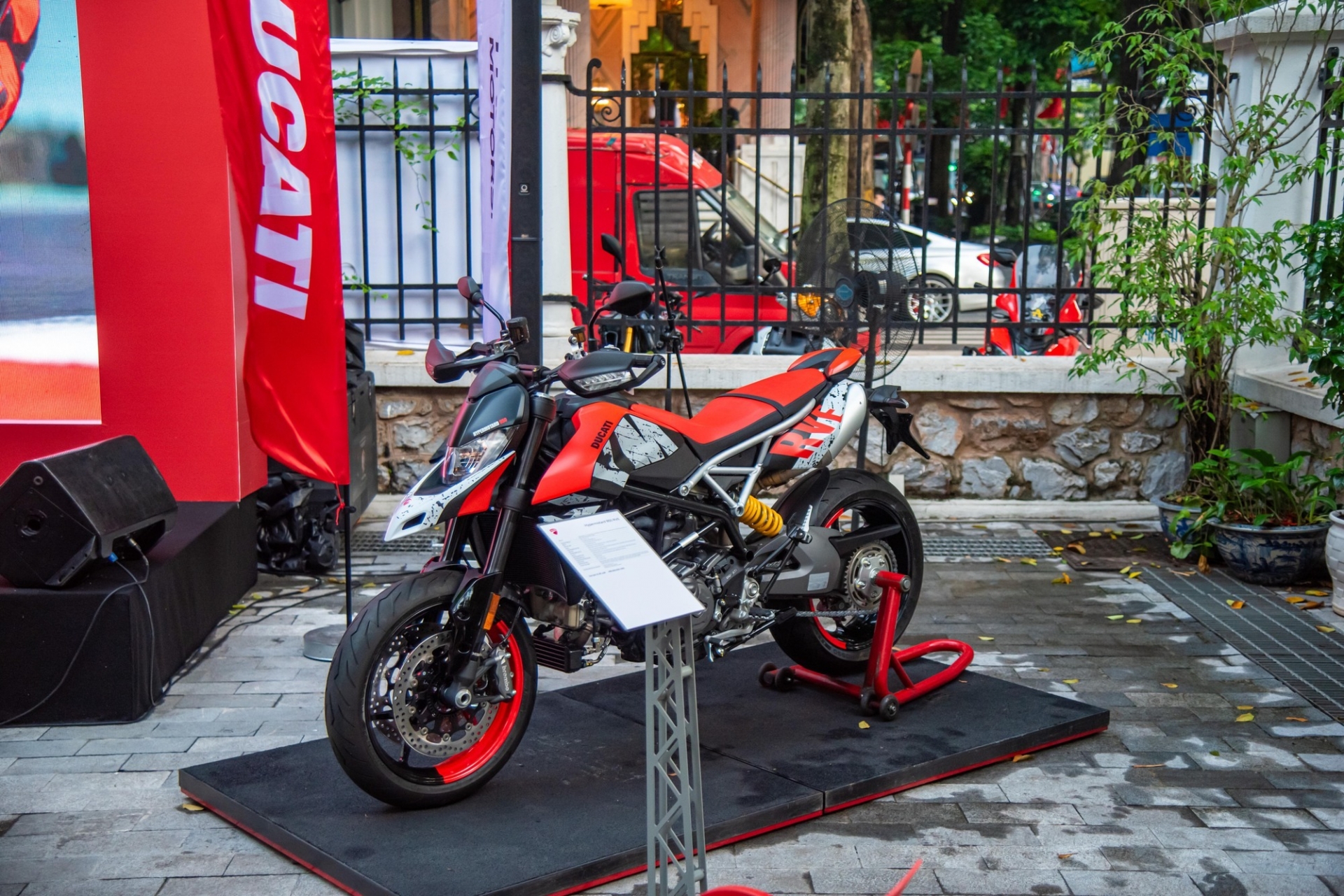 Ducati 2