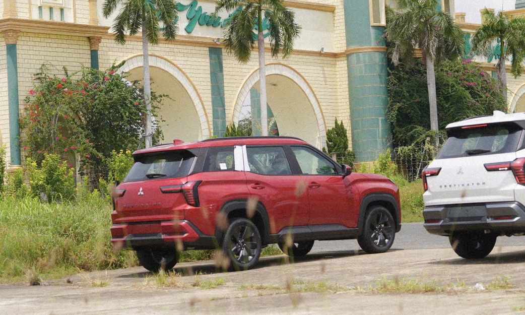 Mitsubishi Destinator 8