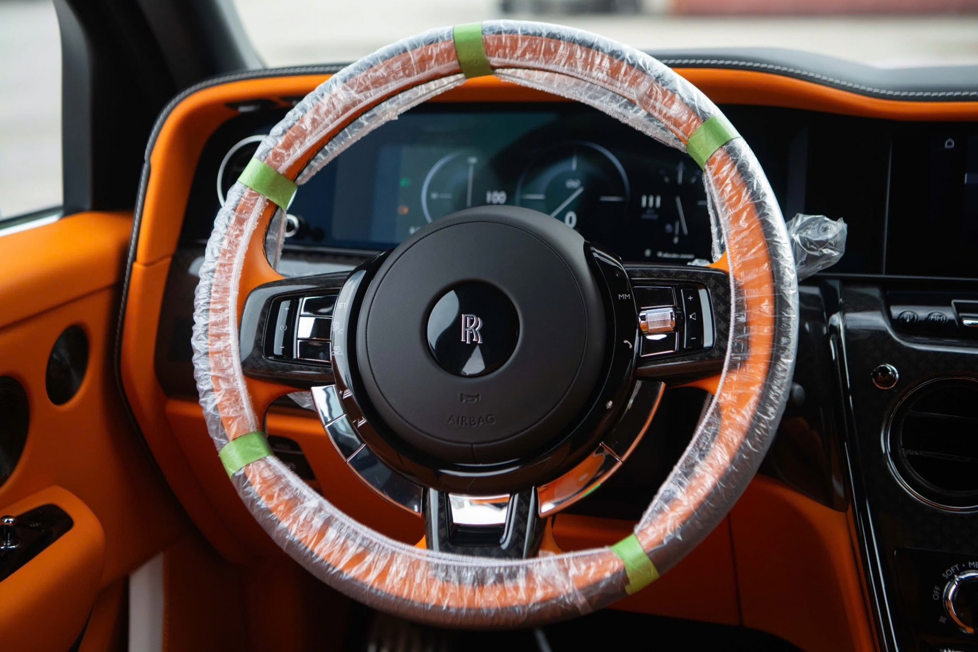 Rolls-Royce Cullinan Black Badge 2025 5