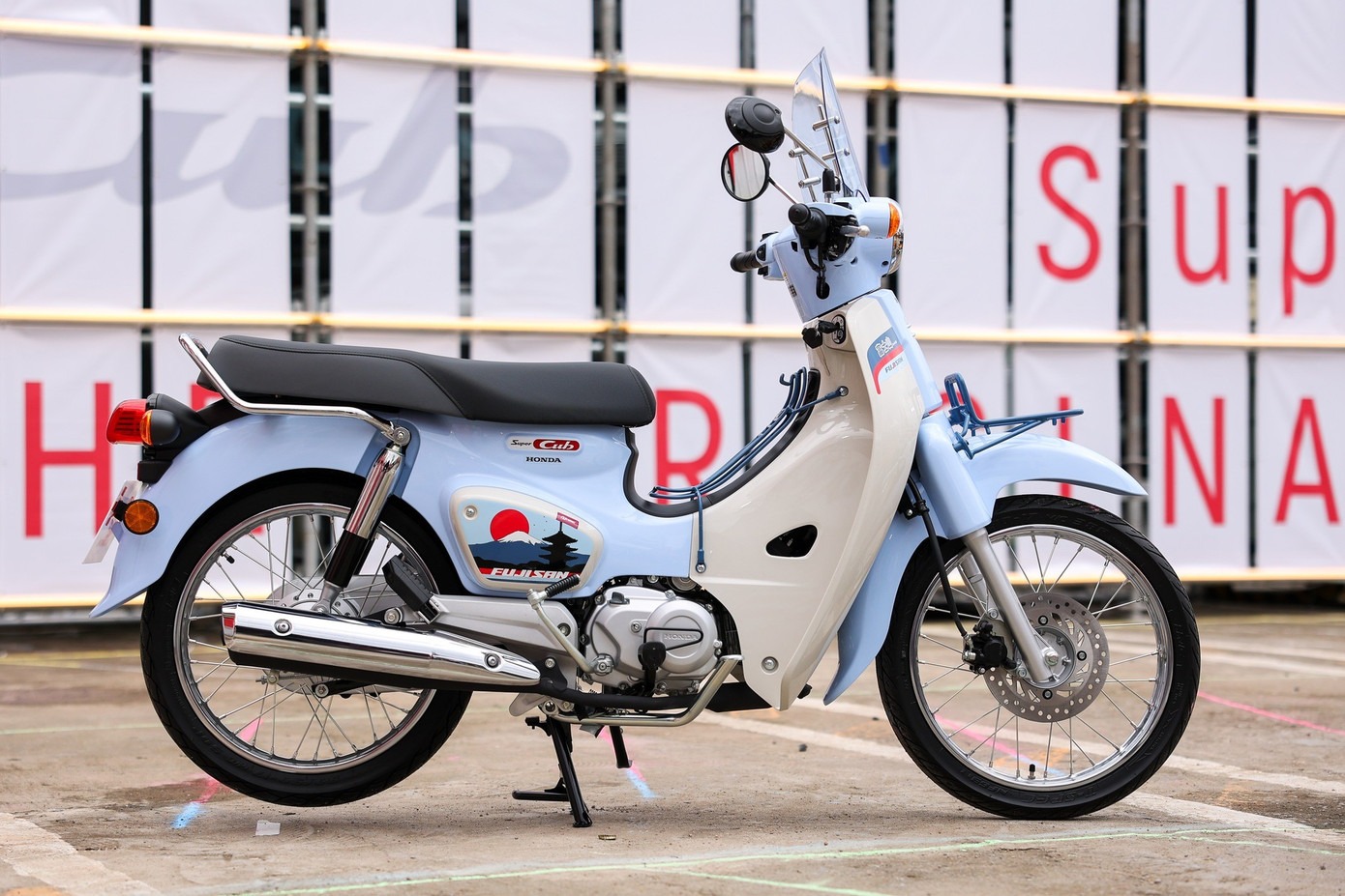 Honda Super Cub 4