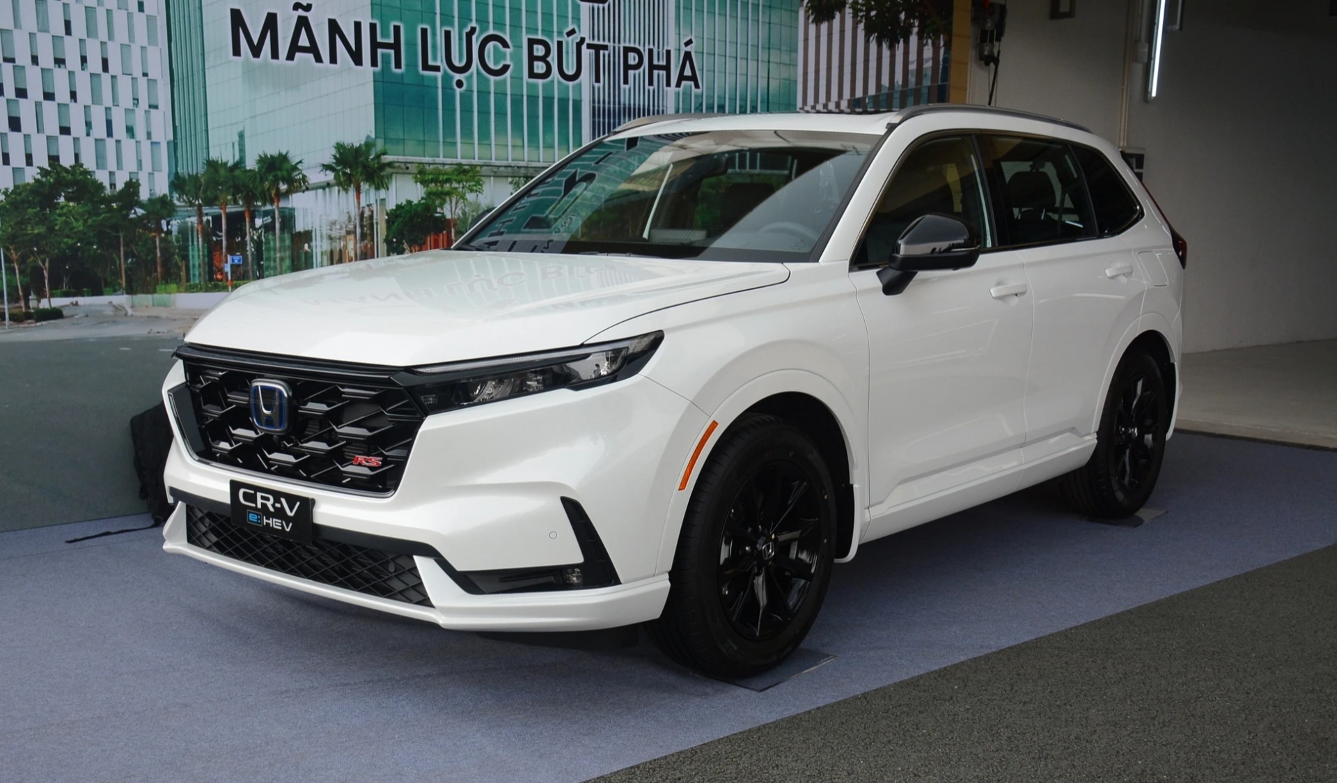 honda-cr-v-hybrid-1